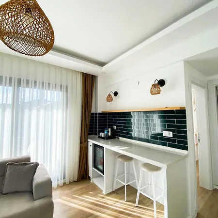 Marla * 费特希耶